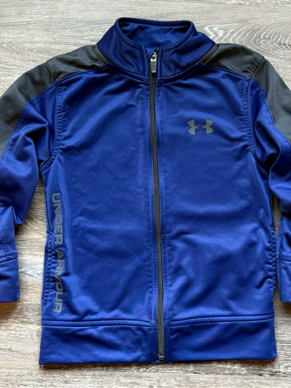 🐻 2/$25 • Under Armour | Blue & Charcoal Grey Full-Zip Track Jacket with • 5T - Picture 2 of 6
